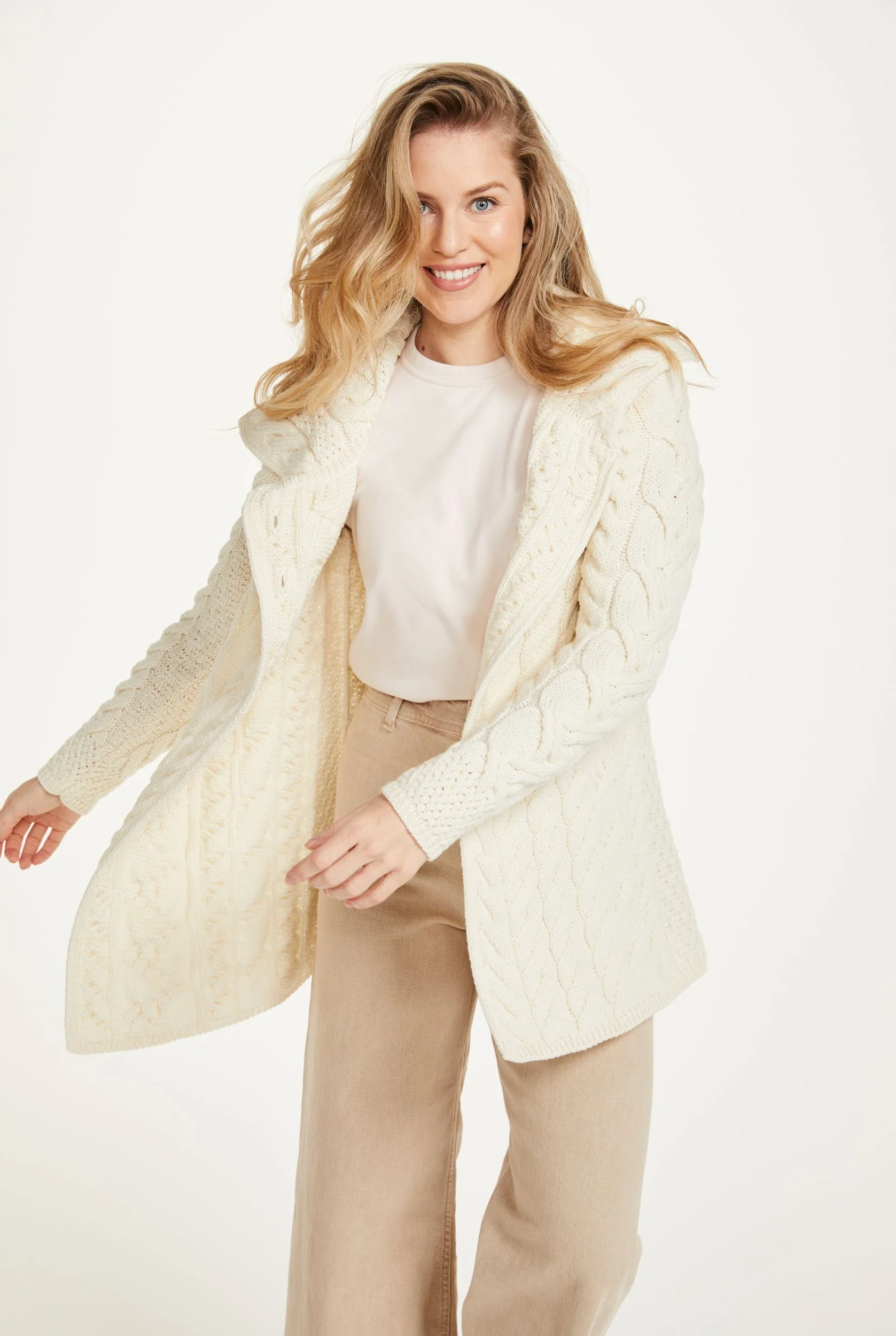 Carraig Ladies Supersoft Merino Aran Cardigan - Cream - Image 3