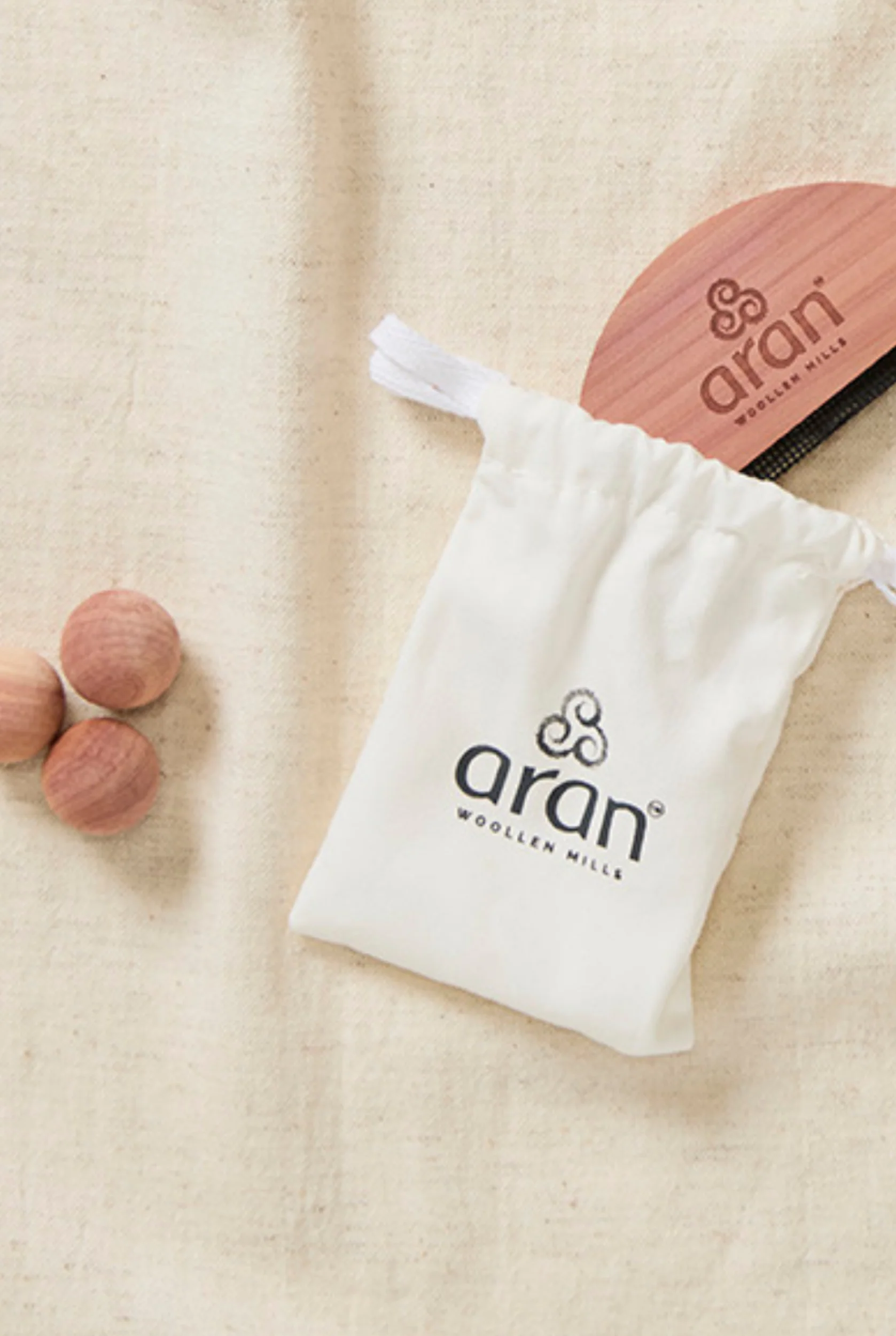 The Aran Care Set - Image 3